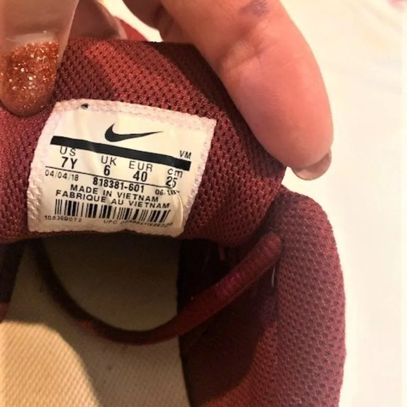 Youth Nike Tanjun Trainers size‎ 7Y in Team Red - Picture 7 of 7